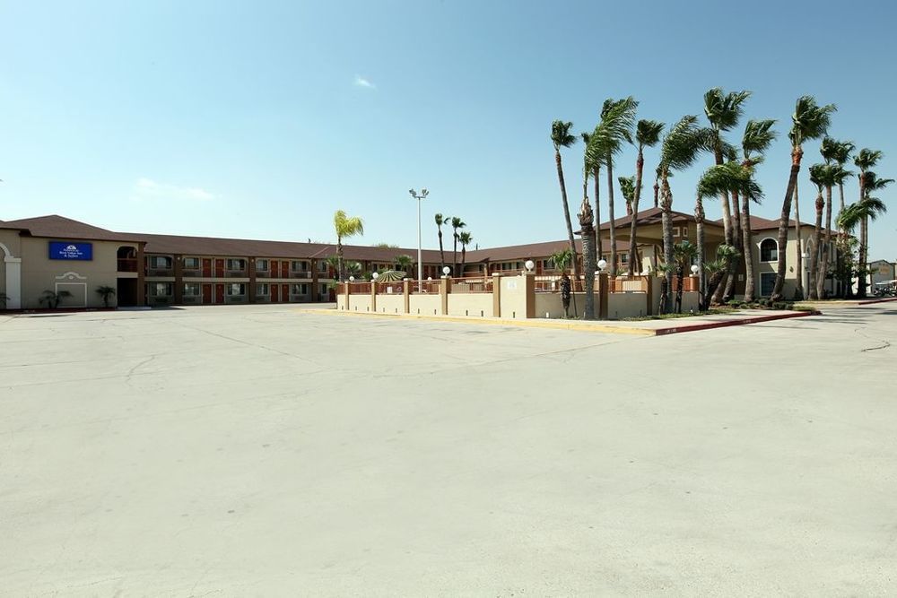 Texas Inn & Suites Pharr/San Juan Dış mekan fotoğraf