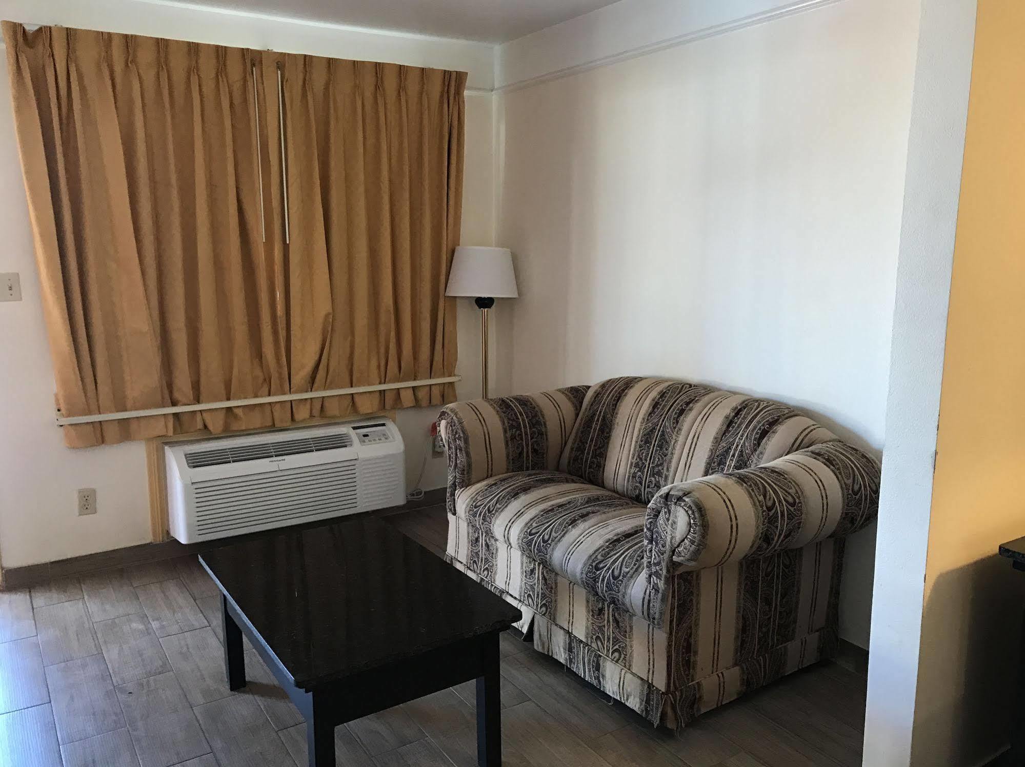 Texas Inn & Suites Pharr/San Juan Dış mekan fotoğraf