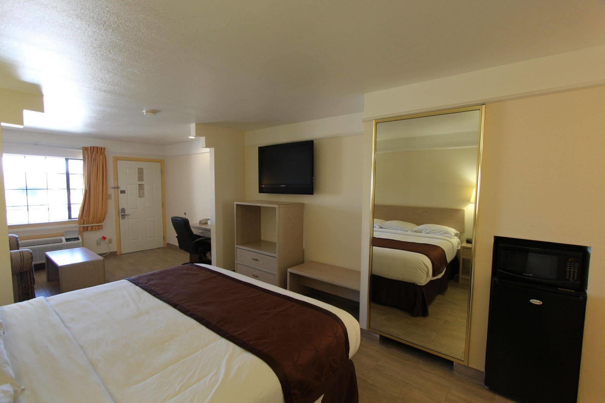 Texas Inn & Suites Pharr/San Juan Dış mekan fotoğraf