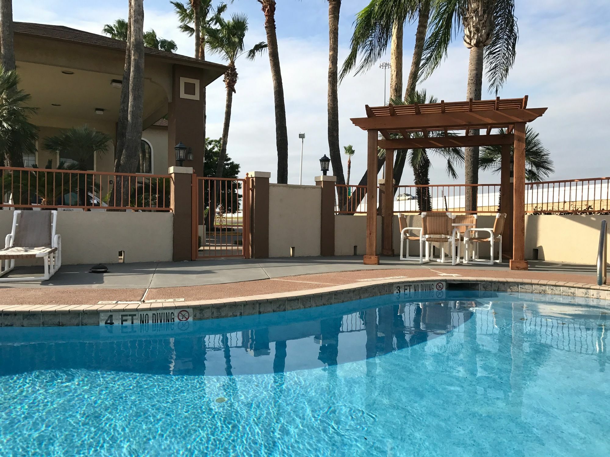 Texas Inn & Suites Pharr/San Juan Dış mekan fotoğraf